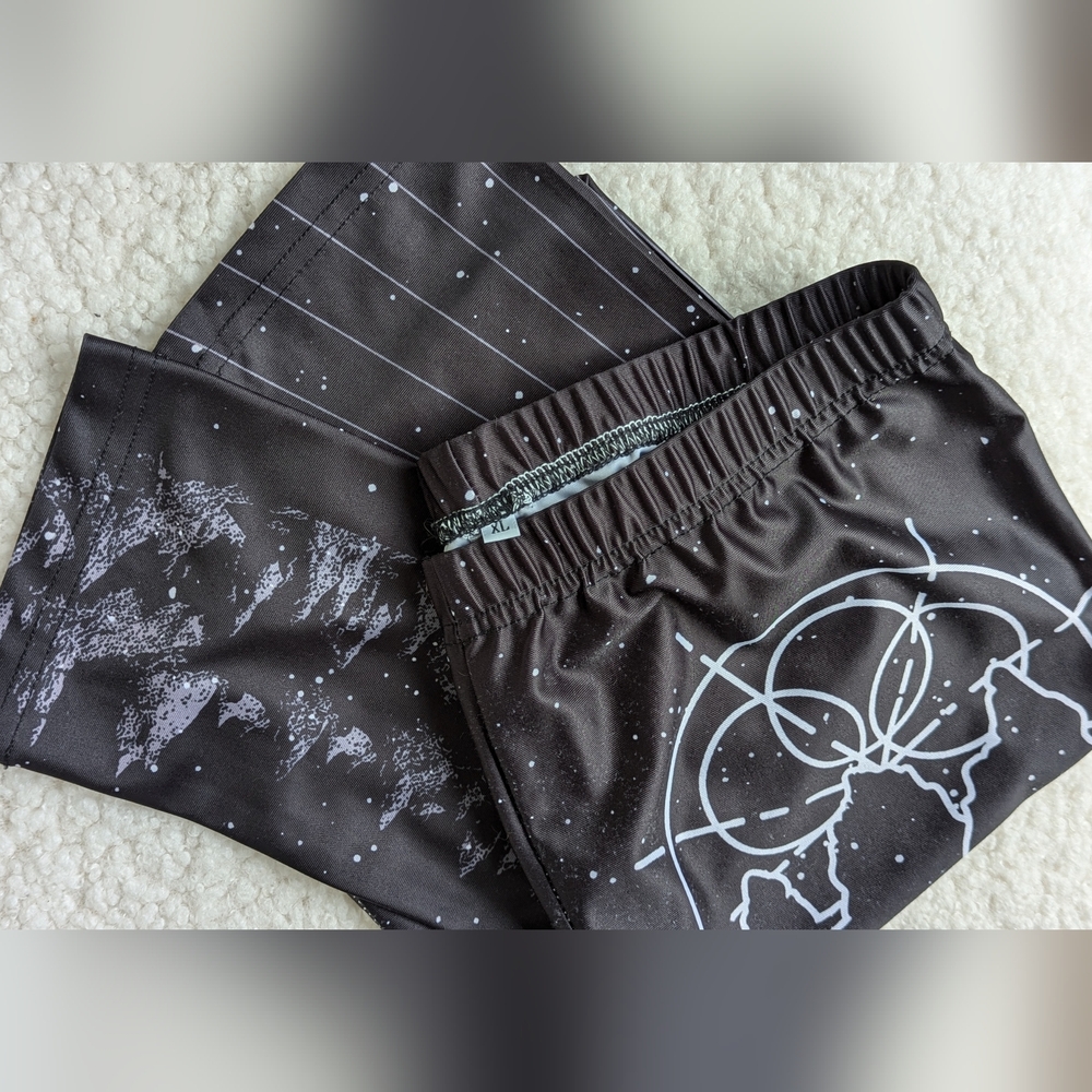 Between the Buried and Me Leggings